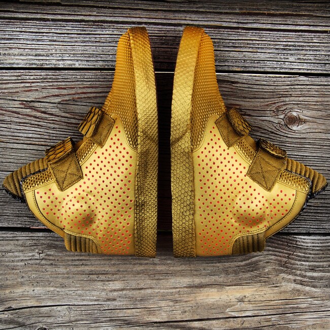 Custom "Gold Stepper" Flystepper 2K3 by GourmetKickz - Image 4